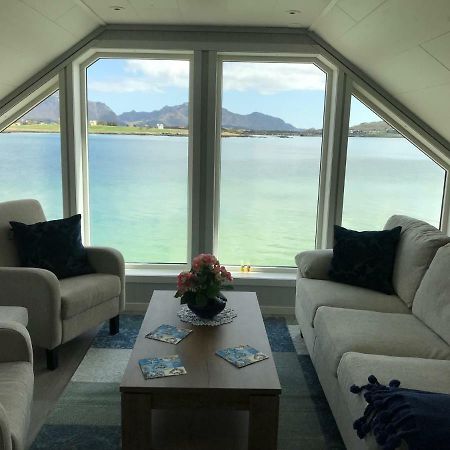 Luxurious Cabin By The Waterfront Leknes Luaran gambar