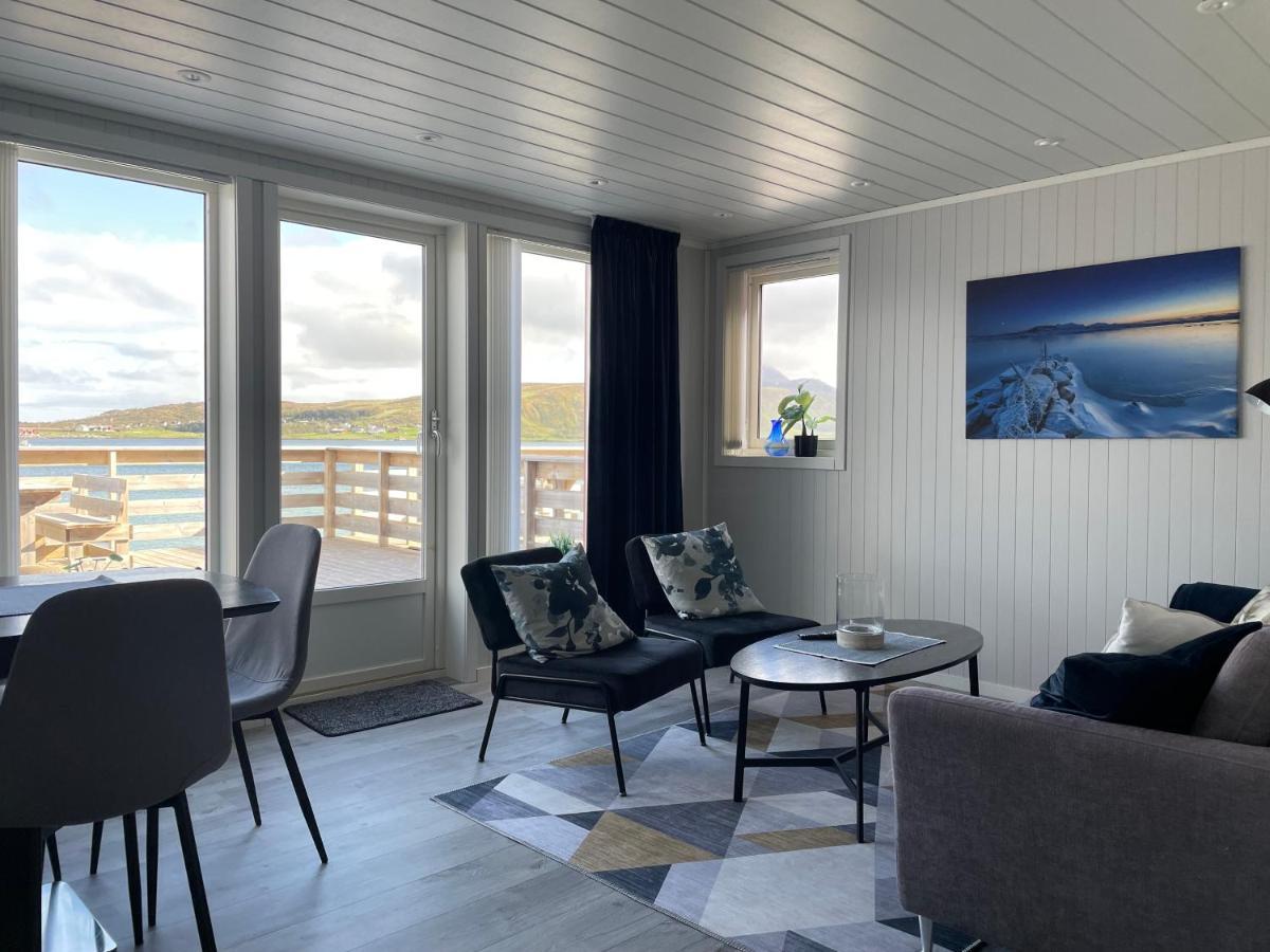 Luxurious Cabin By The Waterfront Leknes Luaran gambar